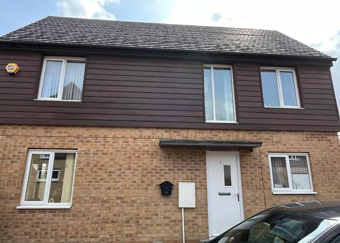 Lovelyhome4 Family & Contractors Leeds